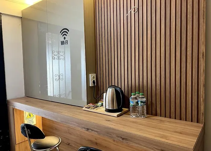 Hotel Comelivego Cihangir 21 4*